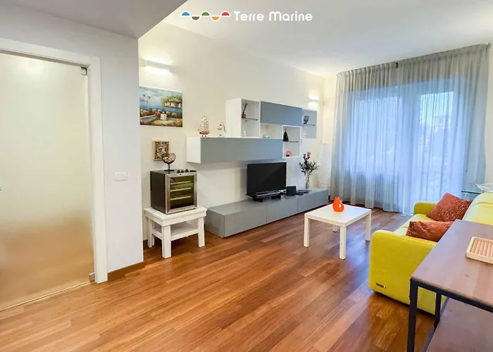 The Star, Terremarine * Λα Σπέτσια